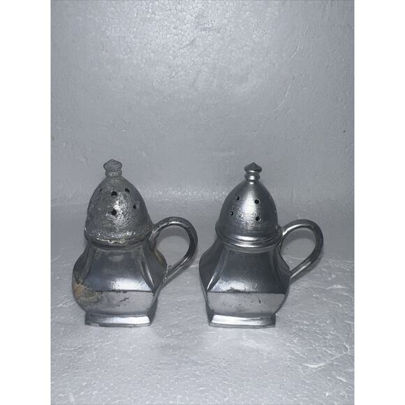 ANTIQUE SALT & PEPPER SHAKERS SOLID PEWTER 1010 NS CO. 2 1/2” S&P - Picture 1 of 6
